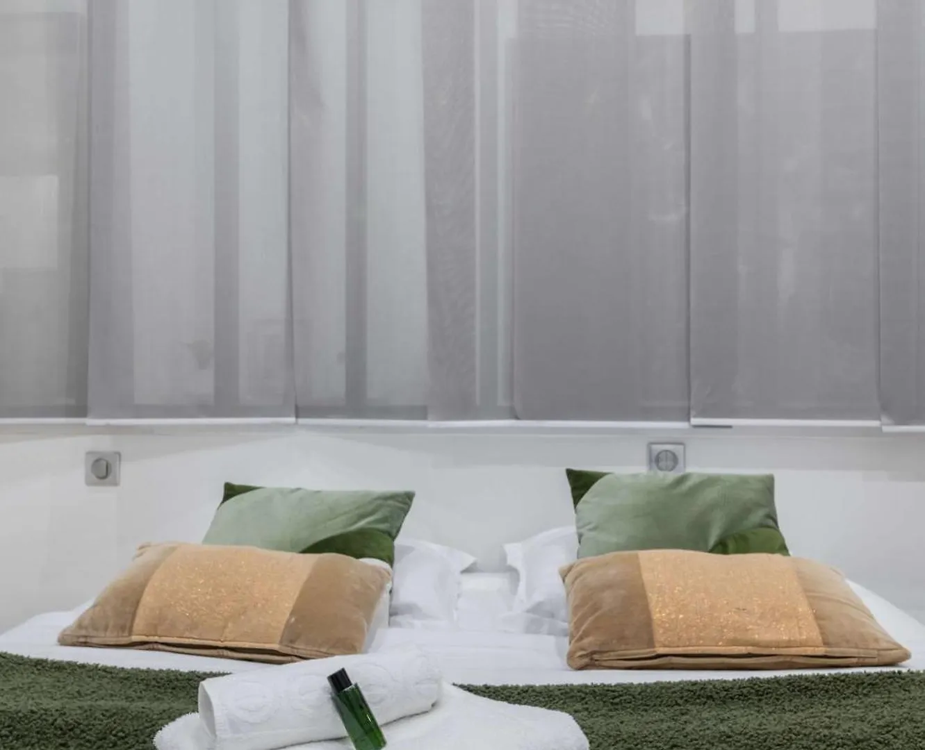 Appartement Lumineux Vaugirard A Paris 15 - 2P - Flat-Guest 0*,