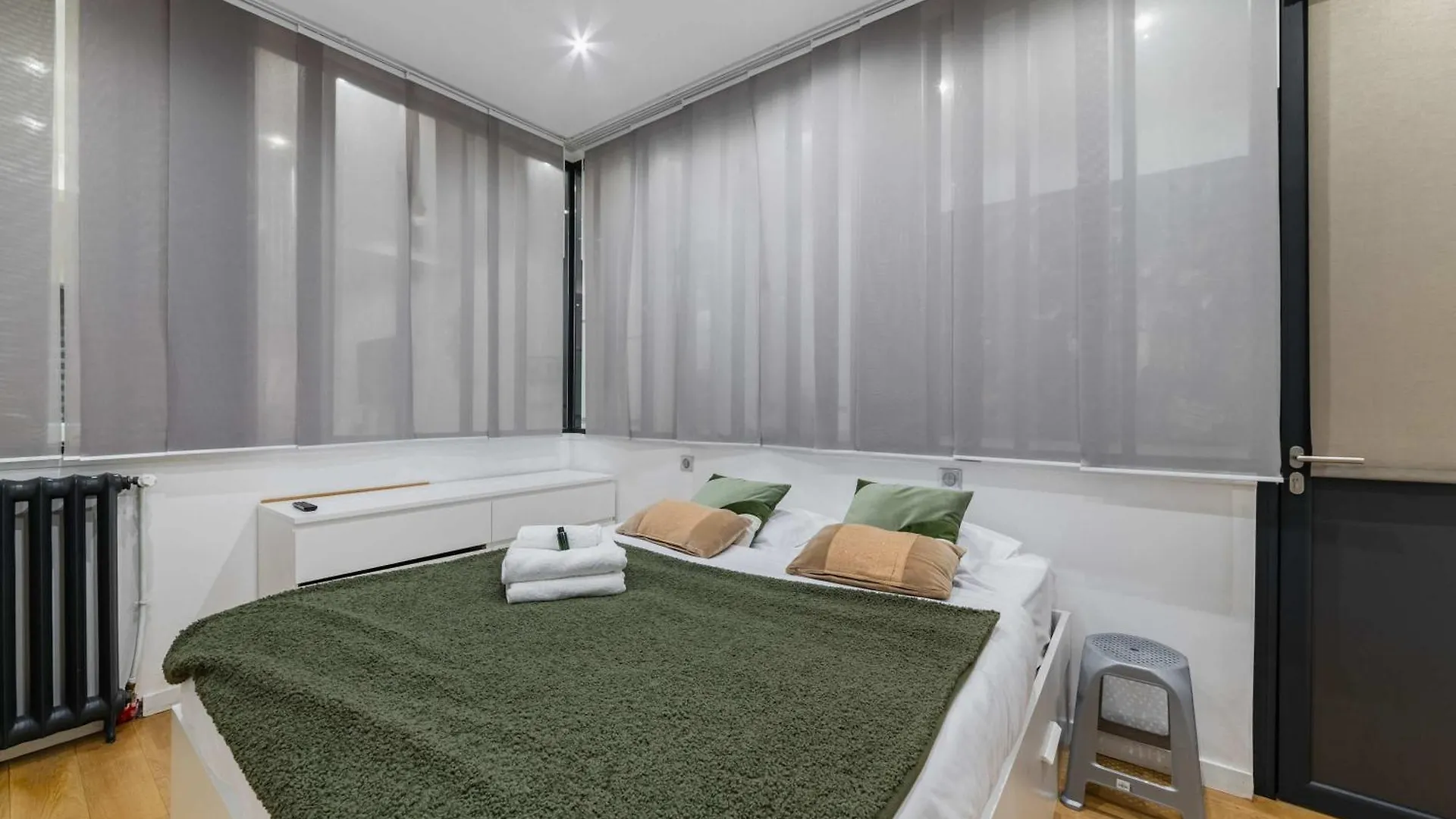 Appartement Lumineux Vaugirard A Paris 15 - 2P - Flat-Guest 0*,  France